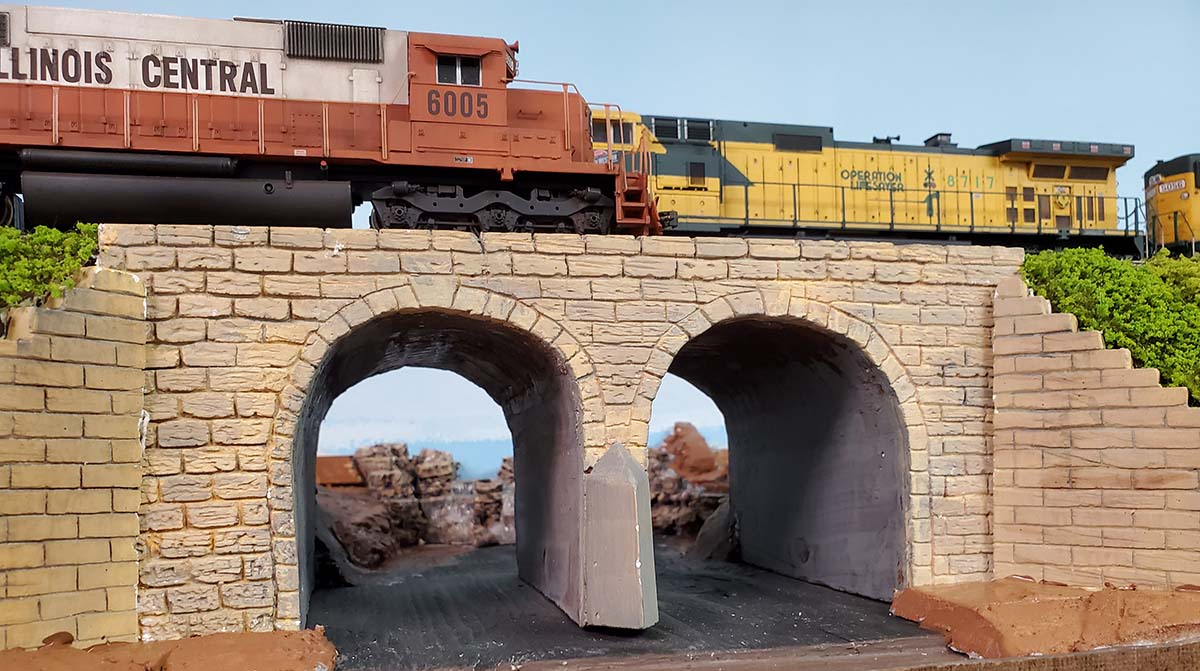 A meet at the Eleroy viaduct