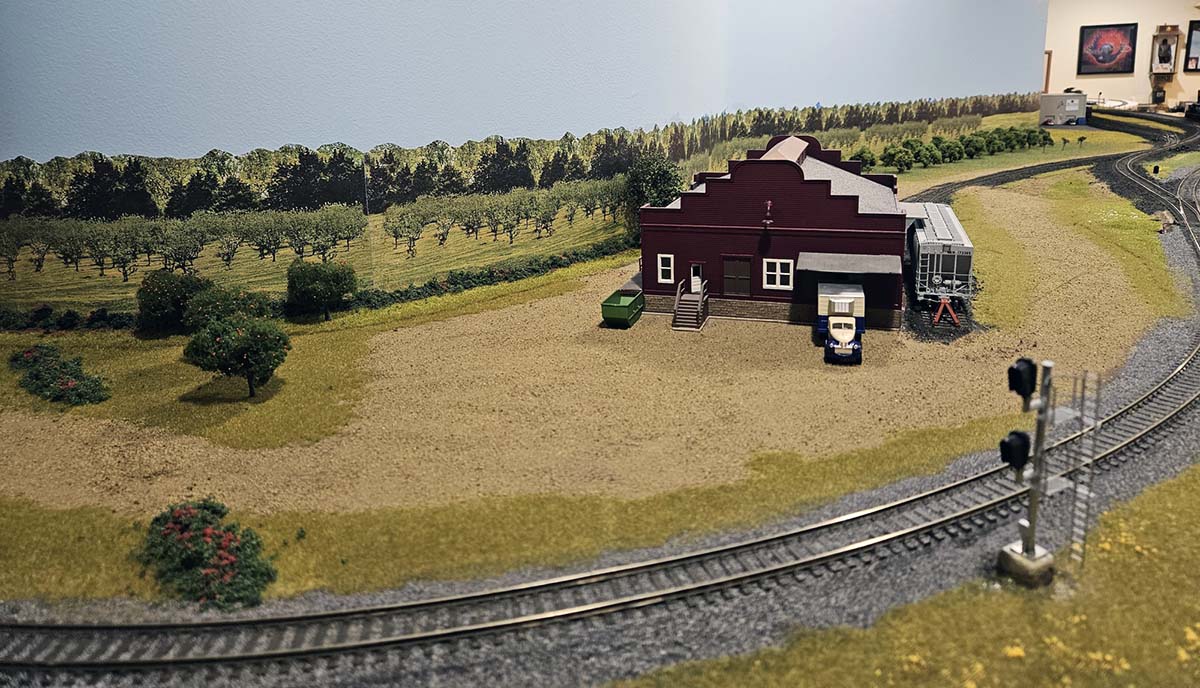 Hall's Apple Farm Building